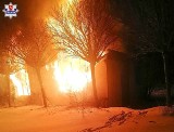 Pożar pustostanu w Kraśniku. Dym było widać z daleka 