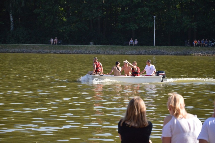 Piknik „Bezpiecznie nad wodą” z pokazami ratowniczymi WOPR w Ostrowcu [ZDJĘCIA]