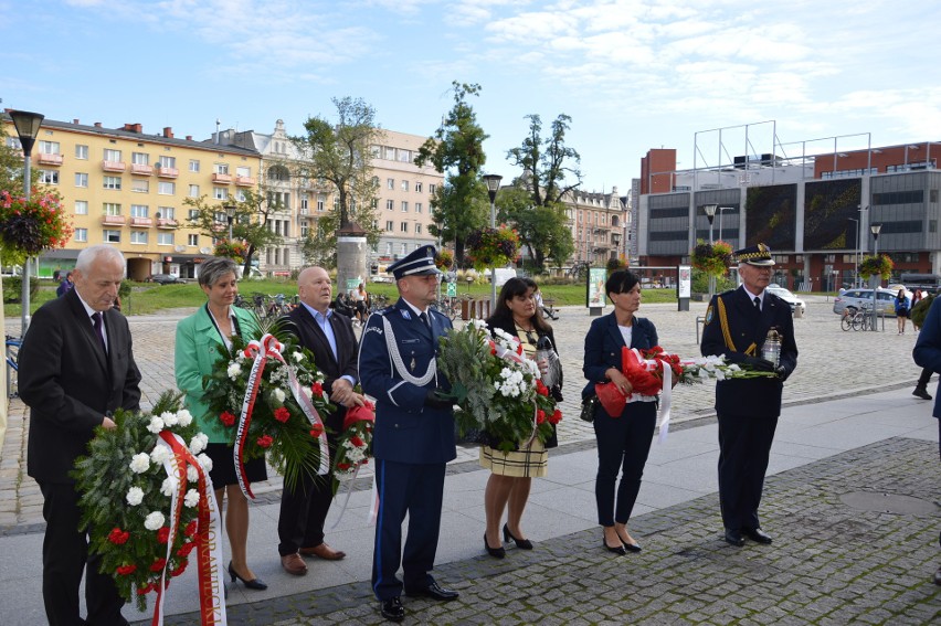 Rozpoczęły się wojewódzkie uroczystości upamiętniające 83. rocznicę wybuchu II wojny światowej