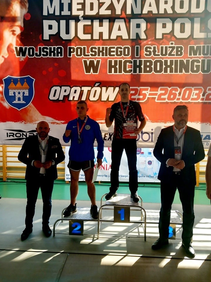 Jakub Rychlak z Akademii Muay Thai Kielce zdobył Puchar Polski i srebrny medal na zawodach w Opatowie. Udane pojedynki kielczan w Bieruniu