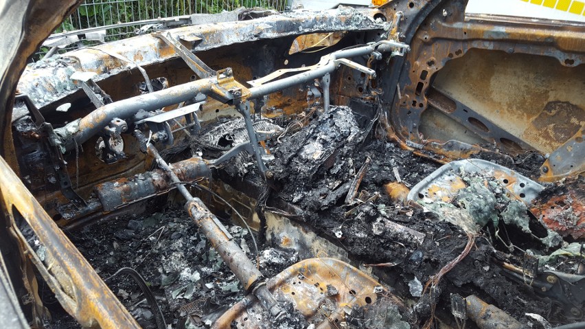 Kraków. Wypożyczył unikatowe auto. Odnaleziono je spalone