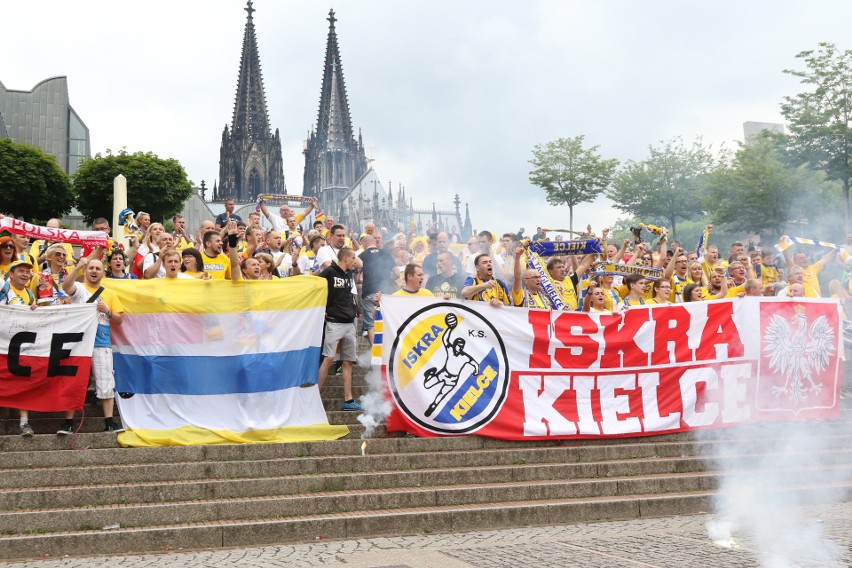 PGE VIVE Kielce na Wielką Orkiestrę Świątecznej Pomocy przekazało unikatowy złoty medal Ligi Mistrzów! [ZDJĘCIA]