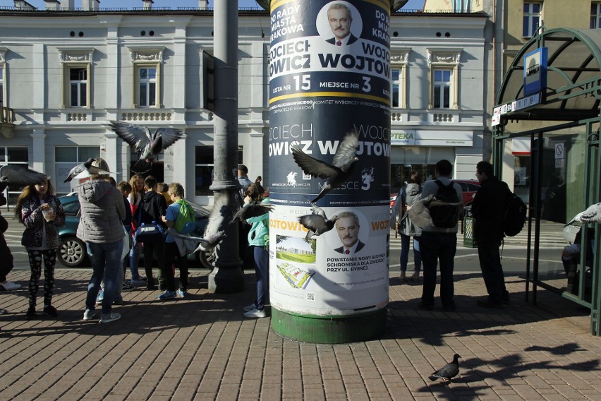 Wybory samorządowe 2018 w Małopolsce. Bitwa na plakaty, czyli wyborczy krajobraz Małopolski. Na kampanię nie szczędzą grosza