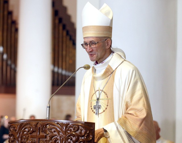 Abp Adrian Galbas: Wydaje mi się, że nikt za Fundusz Kościelny w Kościele życia nie będzie oddawał. Fundusz Kościelny to już „leciwy dziadek” i może odpocząć