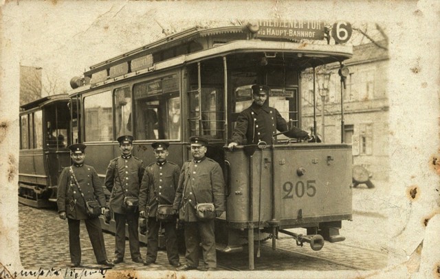 1912 rok, tramwaj linii 6, trasa prowadziła przez Rynek do Strehlener Tor