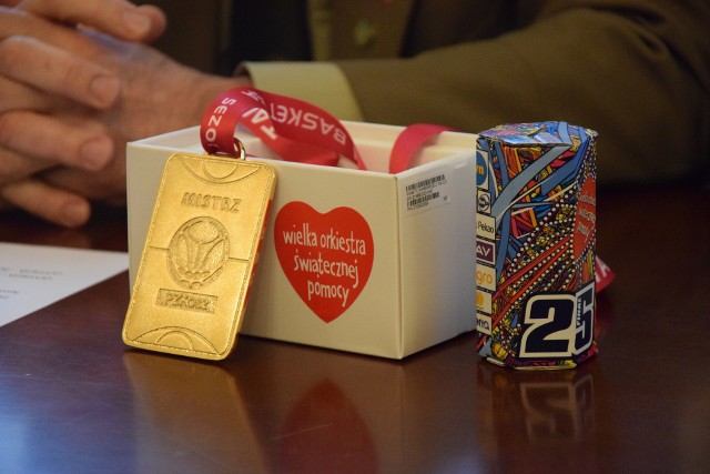 3550 zł - za tyle wylicytowano złoty medal Stelmetu BC.