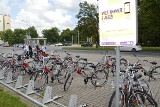 Miejskie rowery w Stalowej Woli cieszą się dużym powodzeniem wśród mieszkańców i... wandali