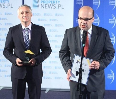 Nagrodę odbierali burmistrz Michał Cichocki i prezes wodociągów Dariusz Jędrzejczyk.