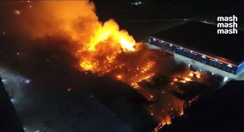 Pożar objął magazyn mający 34 tys. metrów kwadratowych