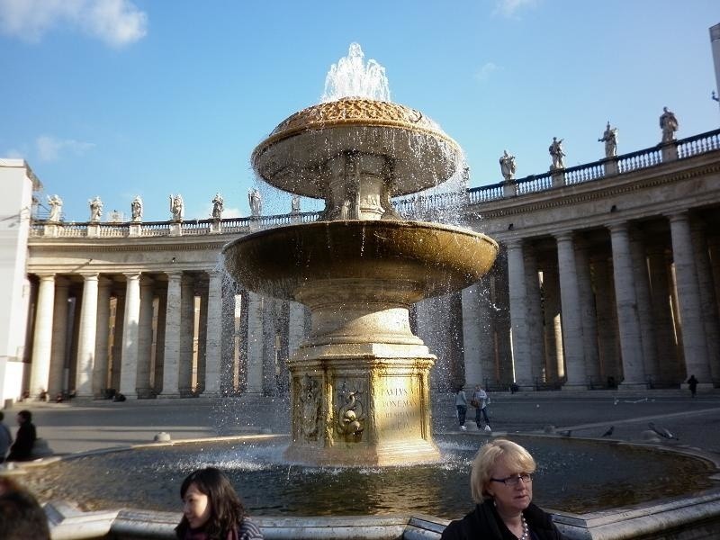 Rzym szemrze fontannami. Niektóre są bardzo sławne
