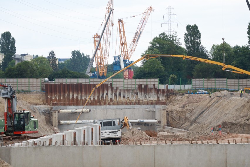 Tunel średnicowy w Łodzi. Podwykonawcy zaczęli dostawać zaległe pieniądze - budowa tunelu odwieszona