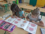 „Dziel się Uśmiechem". Akcja edukacyjna PCK dla 100 tys. uczniów w całej Polsce