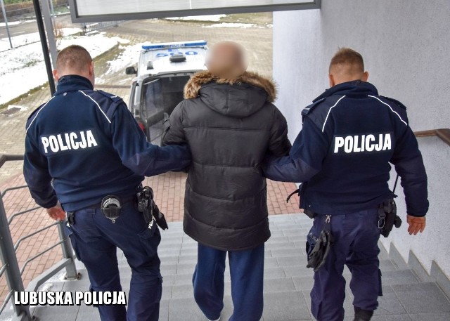 33-letni mieszkaniec gminy Iłowa za pomocą portali internetowych dokonywał oszustw