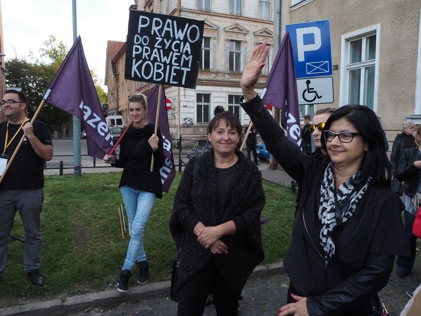 Czarny protest w Koszalinie [zdjęcia]