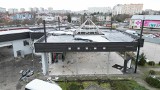 Burzą kultowy salon samochodowy w Kielcach. W jego miejscu powstanie kaskadowy apartamentowiec. Zobacz zdjęcia