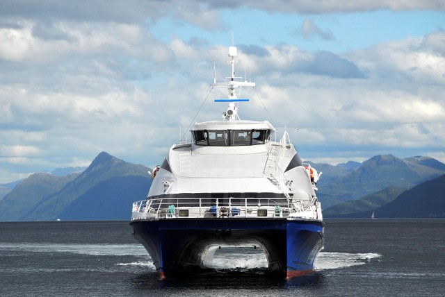 Nowe połączenia ze Świnoujścia do YstadŚwinoujski terminal stale rozwija morskie połączenia międzynarodowe.