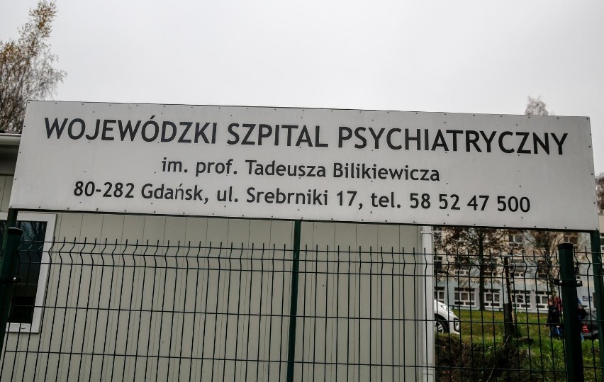 Pacjent z padaczką leżał na podłodze w szpitalnej poczekalni. Zmarł po urazie głowy. Prokuratura wszczęła śledztwo