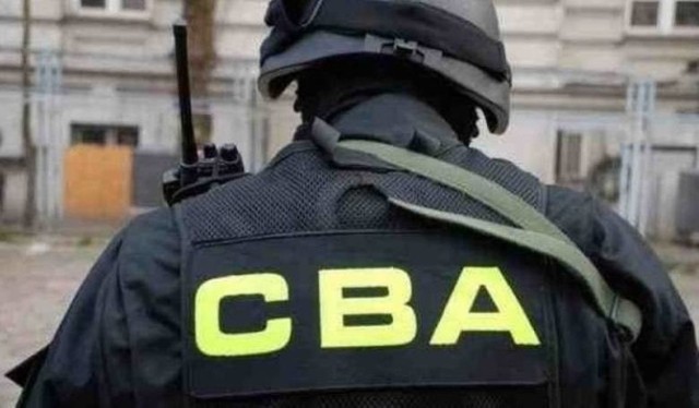 Zespół prasowy CBA potwierdził w piątek PAP, że zatrzymany to Andrzej P.