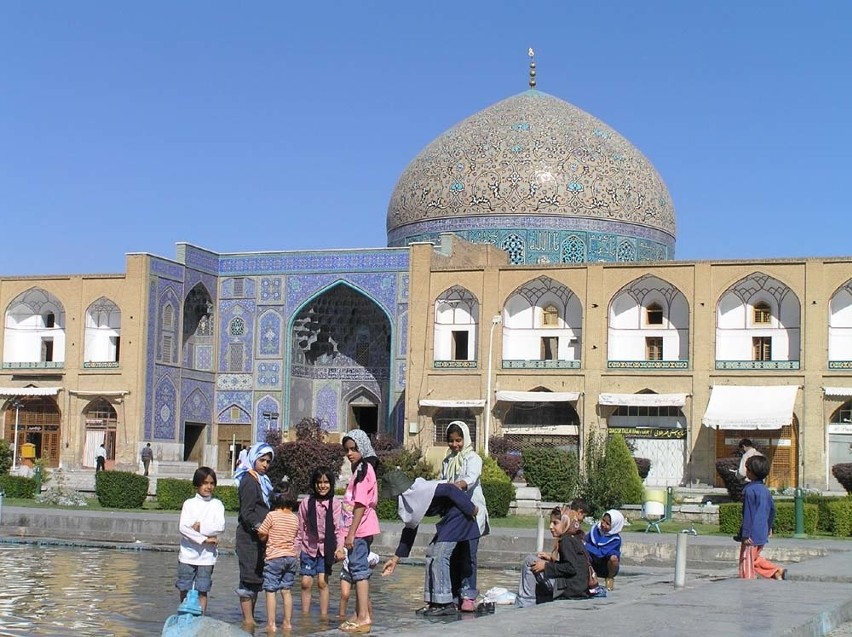 Iran 
Esfahan, przepiekne miasto meczetów i palaców