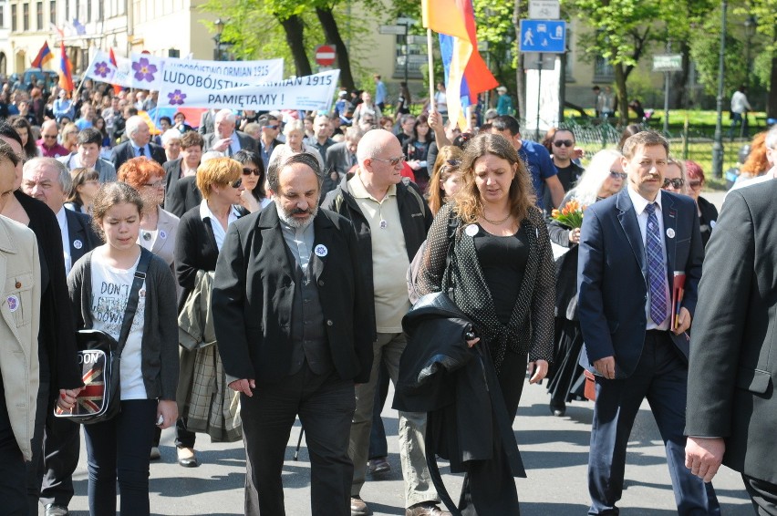 Ormianie modlili się za ofiary ludobójstwa [ZDJĘCIA, WIDEO]