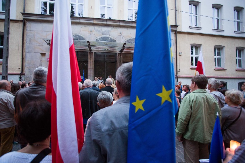 Demonstracja przed słupskim sądem