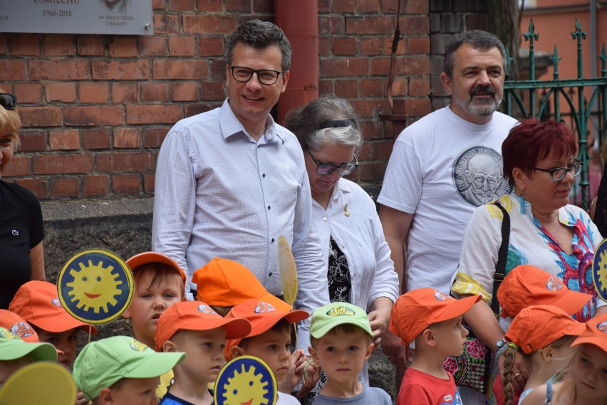 Aleja Kawalerów Orderu Uśmiechu w Głuchołazach gościła Supernianię - Dorotę Zawadzką