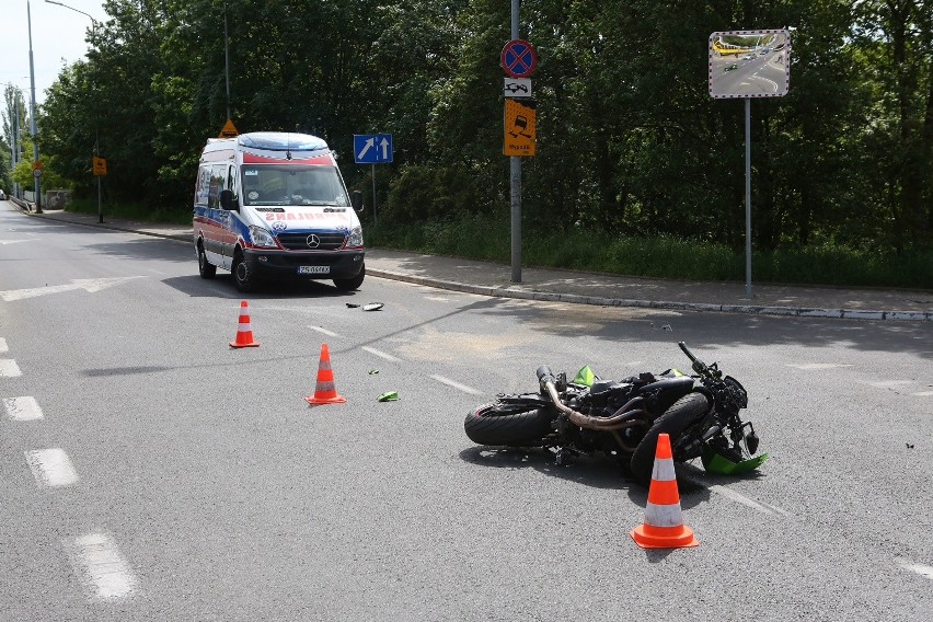 Do wypadku z udziałem motocyklisty doszło na skrzyżowaniu...