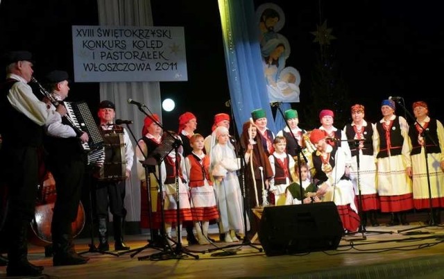 Owacje od publiczności otrzymał występujący jako ostatni na liście wykonawców zespół ludowy Kunowianie z Kunowa.
