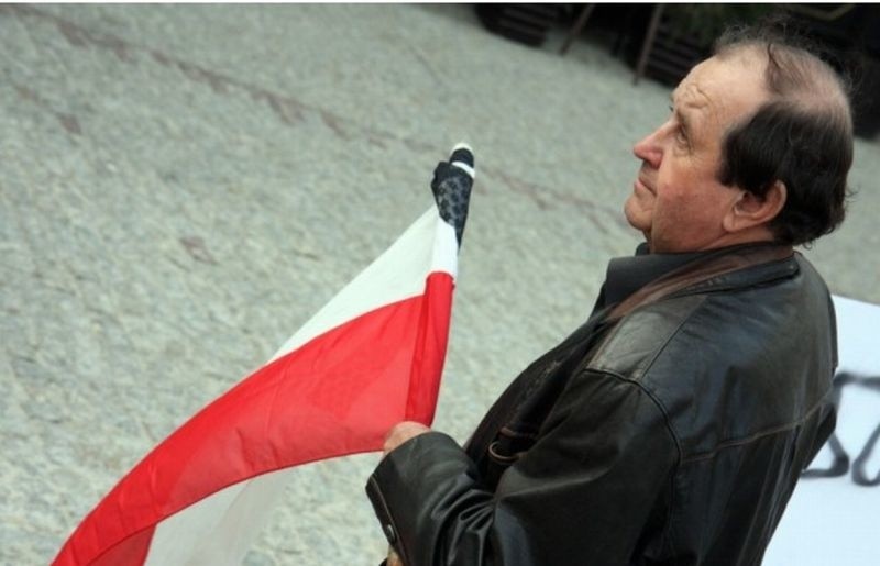 "Lublin przeprasza za Palikota" - przeciwnicy posła protestowali pod jego domem