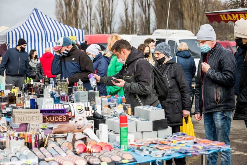 Na giełdzie przy Glinkach w Bydgoszczy w niedzielę były...