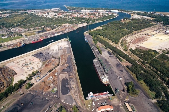 Port Gdańsk awansował na drugie miejsce w rankingu portów bałtyckich. Umocnił się jako największy port kontenerowy