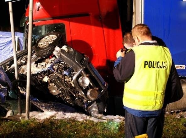 W wypadku pod Pajewem zginęły trzy osoby: małżeństwo i ich syn