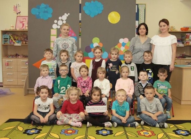 Trwa głosowanie w plebiscycie PRZEDSZKOLE NA MEDAL. Czytelnicy wybierają w nim Przedszkole Roku, Nauczyciela Przedszkola Roku i Przedszkolaki Roku. Przejdź do kolejnych zdjęć i poznaj liderów głosowania w powiecie radomskim! KLIKNIJ I ZOBACZ: wyniki głosowania w każdej kategorii we wszystkich powiatach