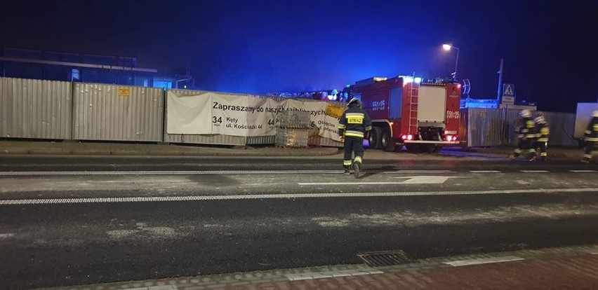 Lidl w Wadowicach znowu płonął. To już drugi pożar tego sklepu od początku roku