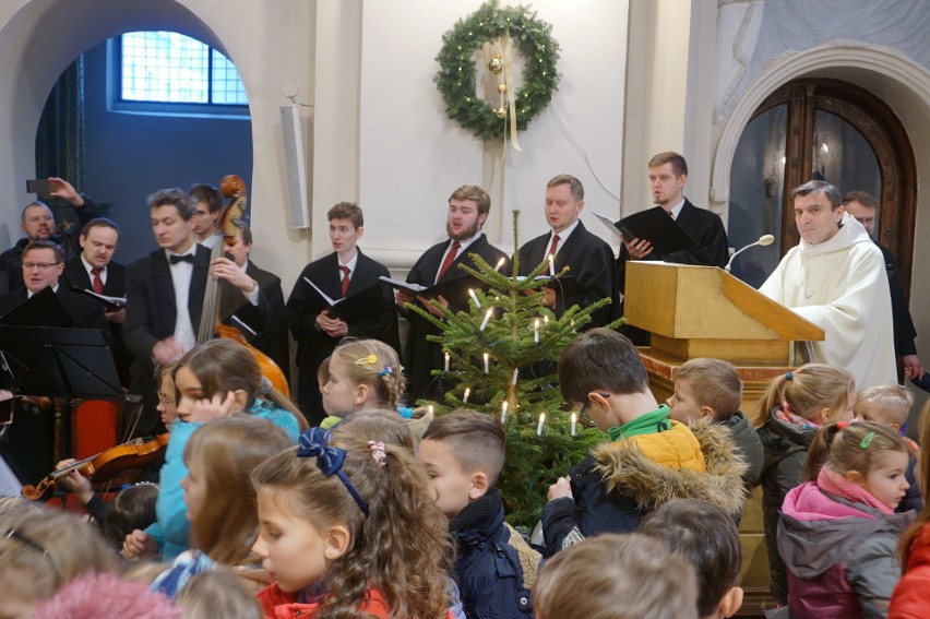 Muzyczne Patataj, czyli rodzinne kolędowanie u dominikanów. Zobacz zdjęcia