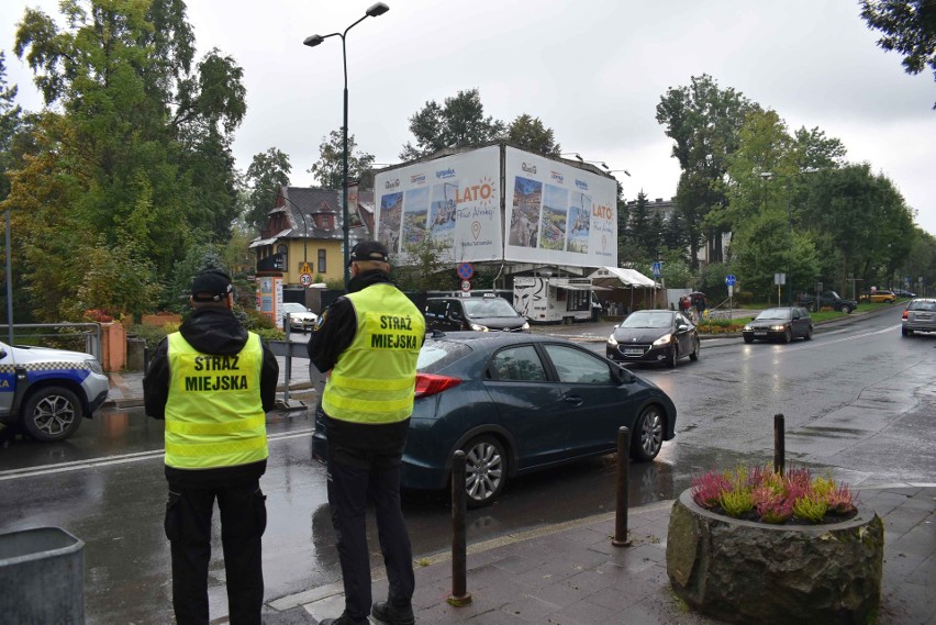 Zakopane stanęło w korkach. I tak będzie przez cały tydzień. Wszystko przez remont ronda