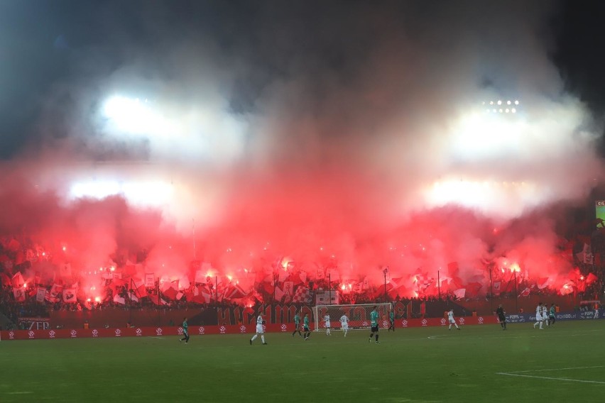 30.10.2019 lodz. mecz widzew legia 2-3 rozegrany na...