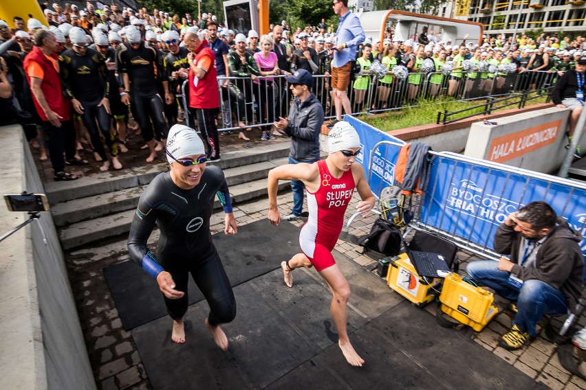 W Bydgoszczy trwa trzecia edycja Enea Bydgoszcz Triathlon. 8...