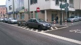 Mistrz parkowania z przyczepką w samym centrum Białegostoku (zdjęcia)