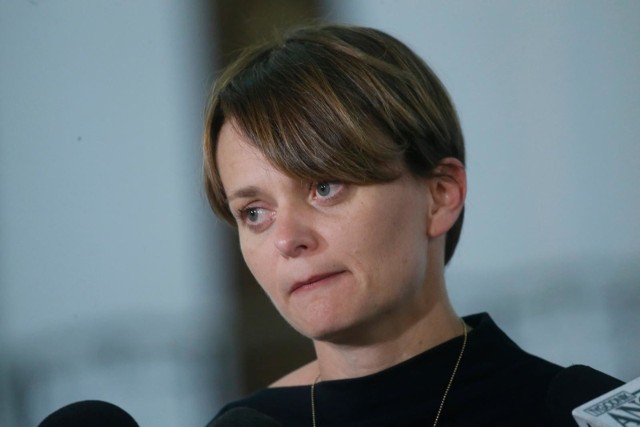 Była wiceminister Jadwiga Emilewicz w ostatnim dniu swojego urzędowania rozdała 6 mln złotych