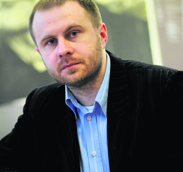 Jarosław Fret – założyciel Teatru ZAR, szef Instytutu Grotowskiego, zajmuje się teatrem w ramach ESK 2016. Został komisarzem projektu