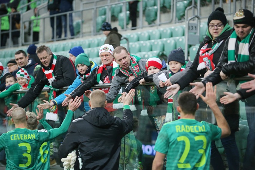 Byłeś na meczu Śląsk Wrocław - Zagłębie Sosnowiec? Znajdź siebie na trybunach! [GALERIA KIBICÓW]