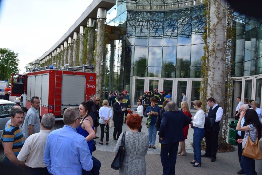 Białystok. Alarm przeciwpożarowy w operze. Ewakuowanych zostało około 200 osób