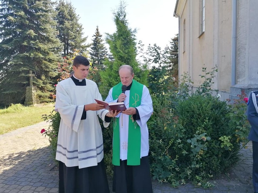 Uroczystości 210 rocznicy urodzin pułkownika Dionizego Czachowskiego odbyły się w Jankowicach koło Jedlińska 