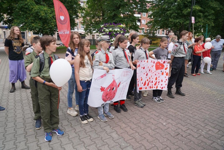 Marsz krwiodawców w Łobzie