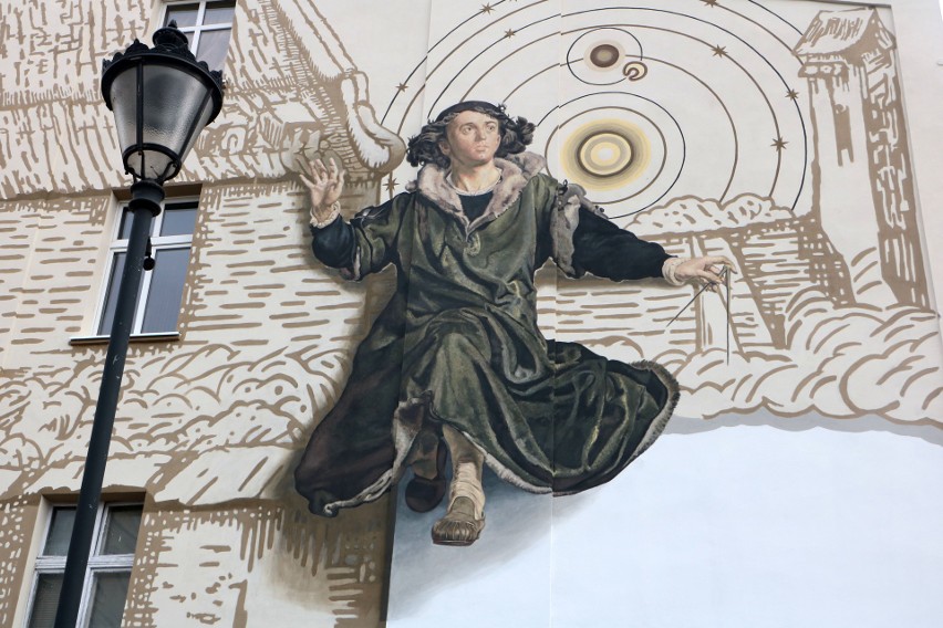 Tak dziś prezentuje się nowy mural "Kopernikowski" przy...