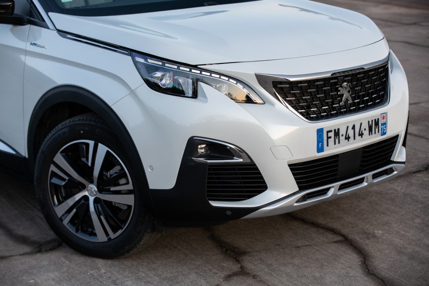 Peugeot 3008 Hybrid4....