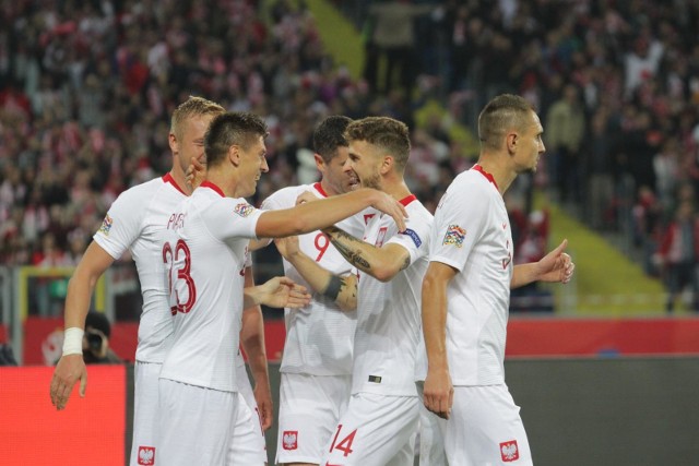 Na zdjęciu: reprezentacja Polski. Mecz Portugalia - Polska odbędzie się w ramach rewanżu w Lidze Narodów UEFA. Kiedy odbędzie się to spotkanie? Data, godzina meczu - 20.11.2018 [tabela Dywizji A, grupa, mecze Polaków]