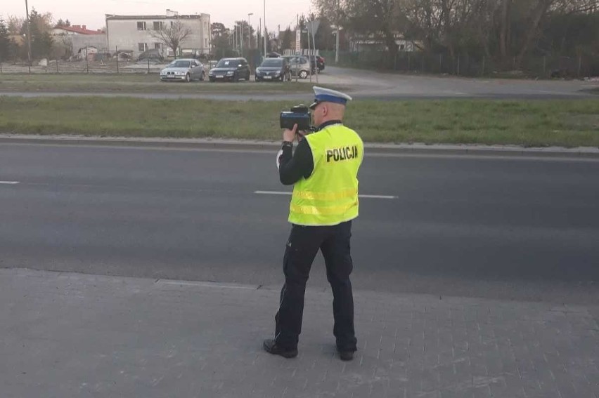 Policyjna akcja "Prędkość". Czy w tym roku na drogach w okresie Wielkanocy będzie bezpieczniej?