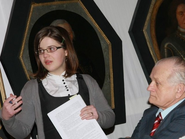 Referatu Anny Zglińskiej z uwagą wysłuchał m.in. Antoni Tkocz, prezes Uniwersytetu Trzeciego Wieku.